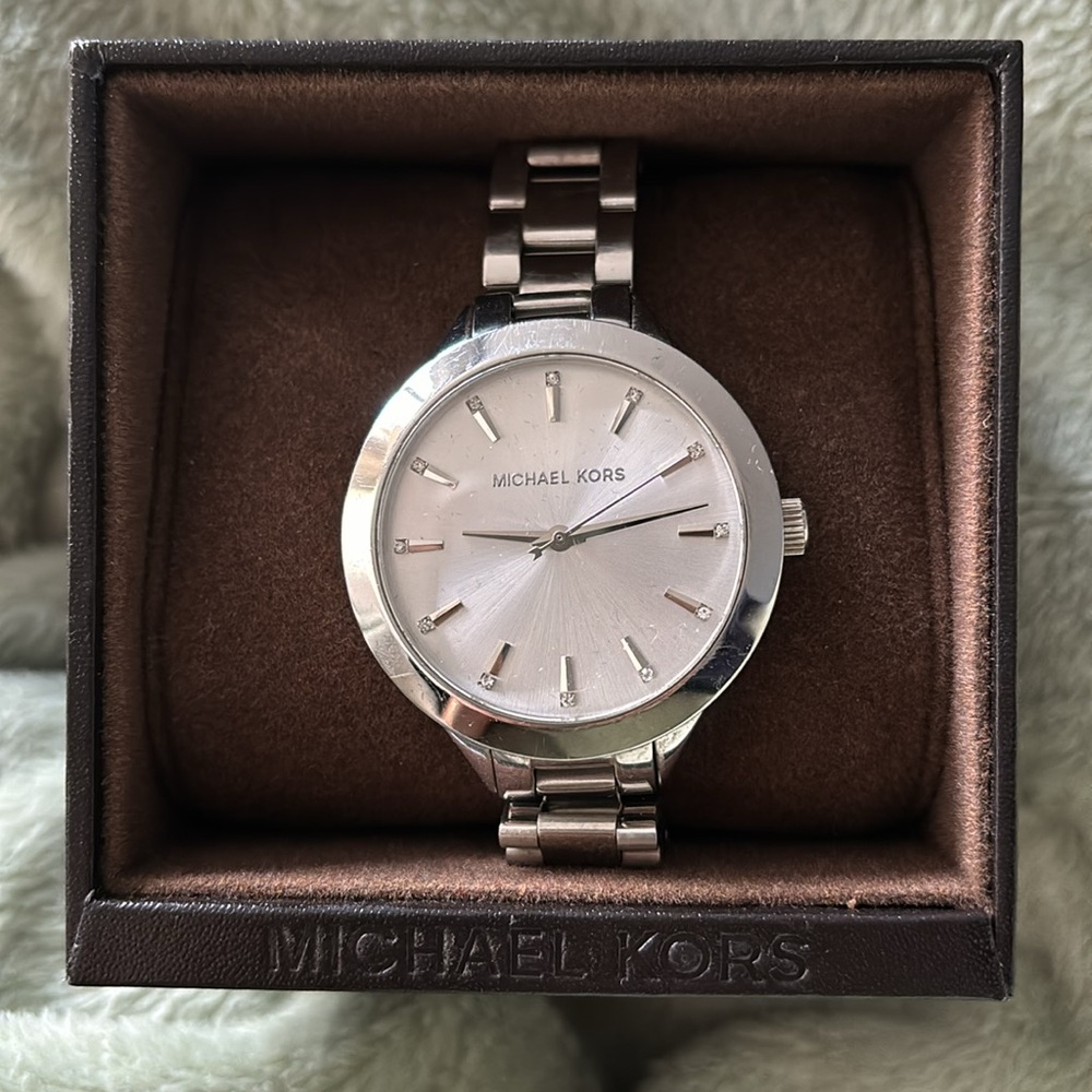 Michael Kors Silver Watch - Silver Dial